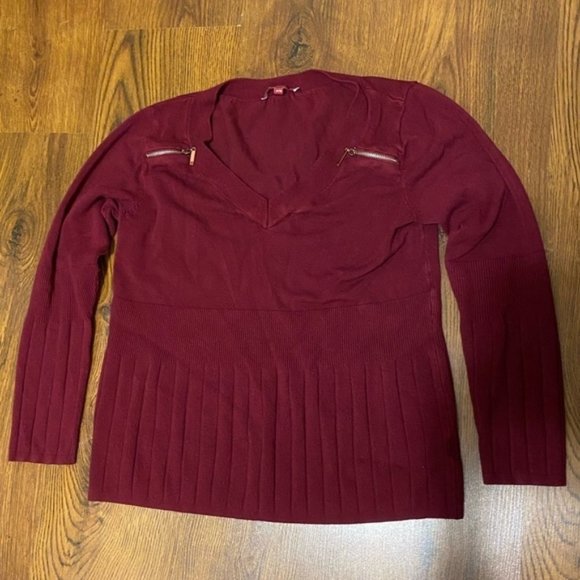 San Francisco Pretty Wine Red Stretch Knit V Neck Sweater With Zipper Accents - Picture 6 of 10